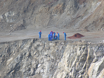 非煤矿山现场.jpg